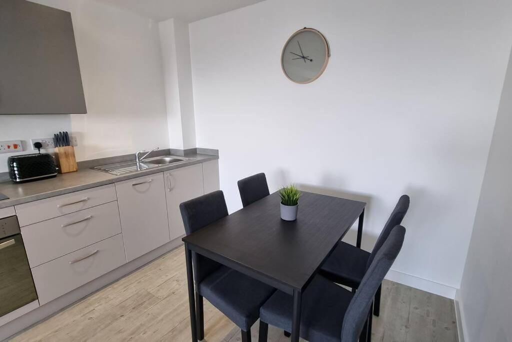 2 Bedroom Penthouse Manchester Esterno foto